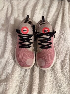 Women nike knit